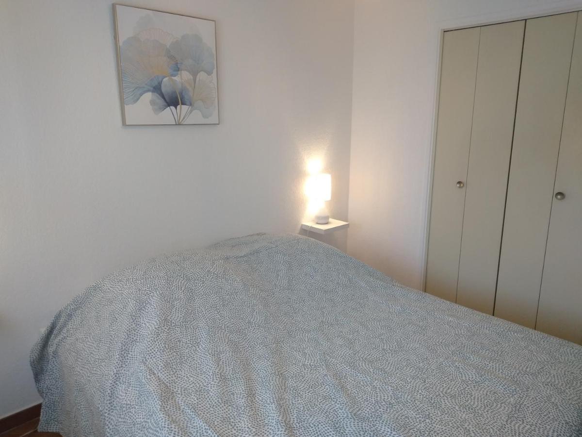 Capri Apartman Saint-Elme Kültér fotó